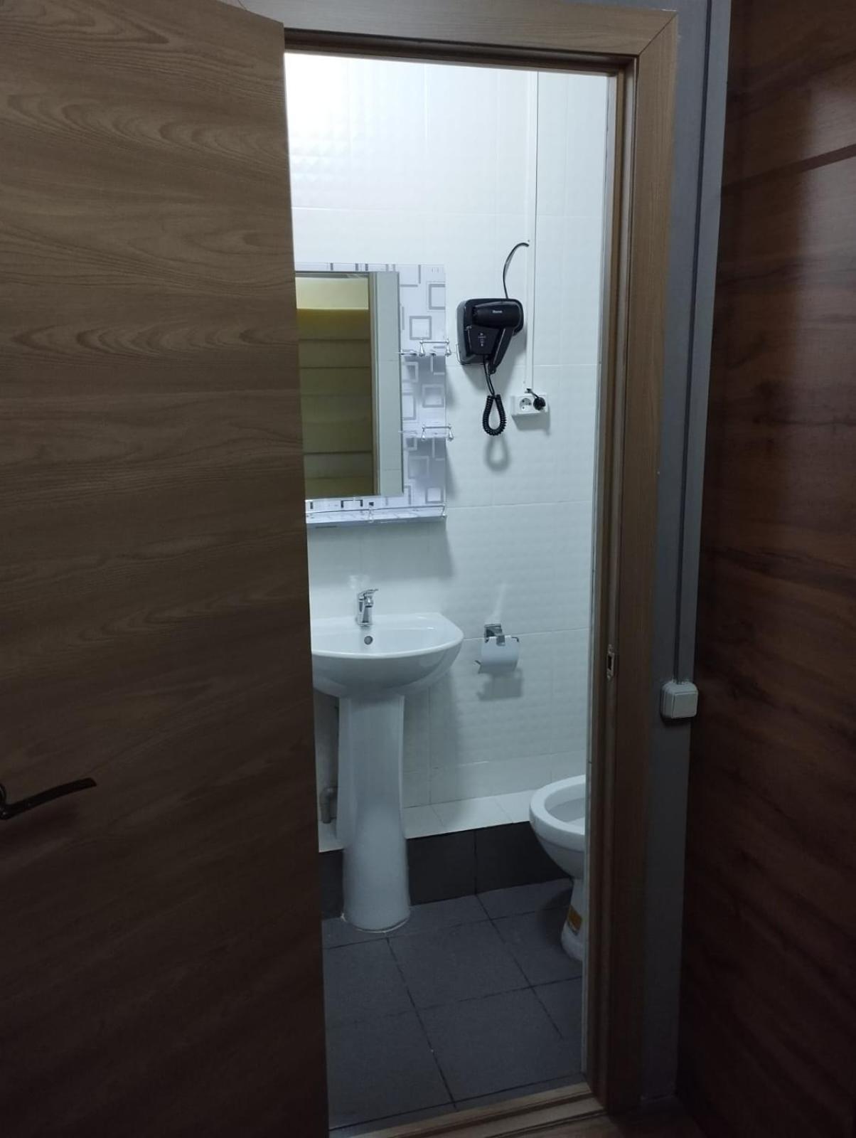 Hostel Kochevnik Capsule Hotel Алмати Екстер'єр фото