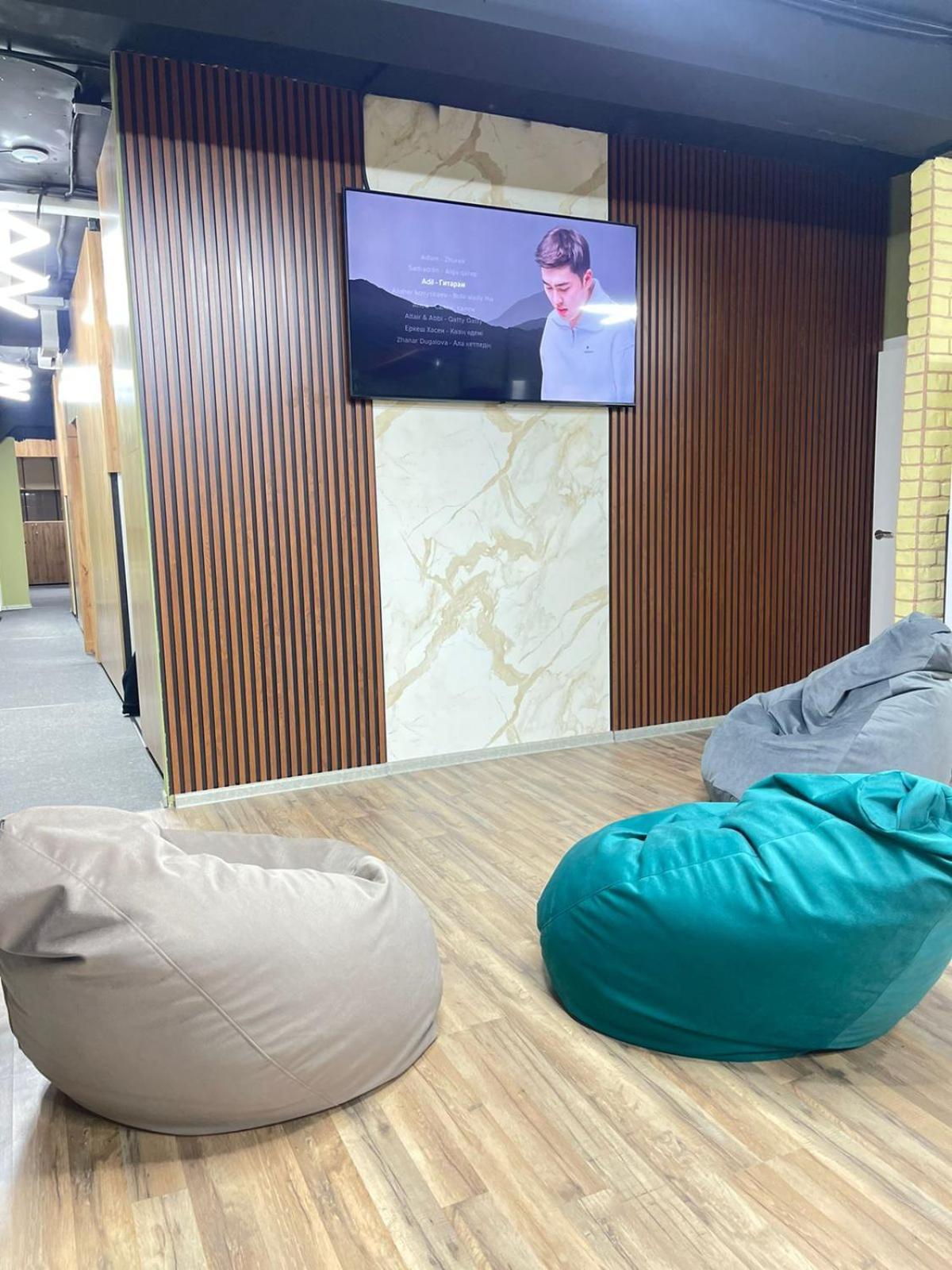 Hostel Kochevnik Capsule Hotel Алмати Екстер'єр фото